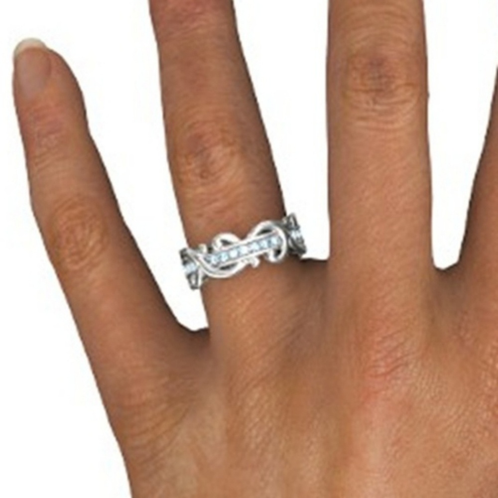 Swirly blue ring